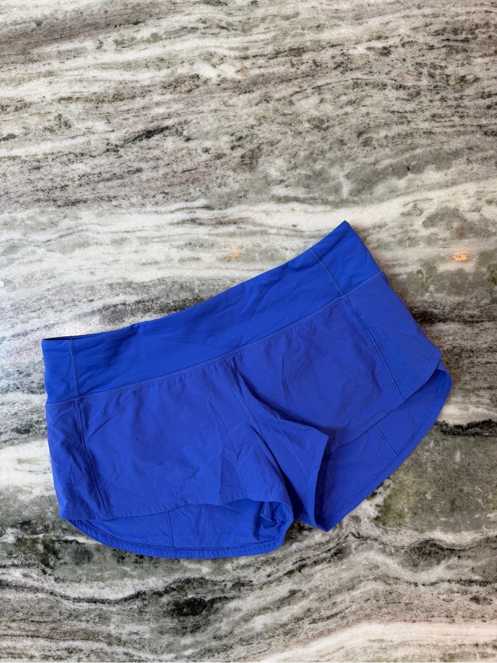 Lululemon Speed Up Shorts Low Rise 2.5”Size 6